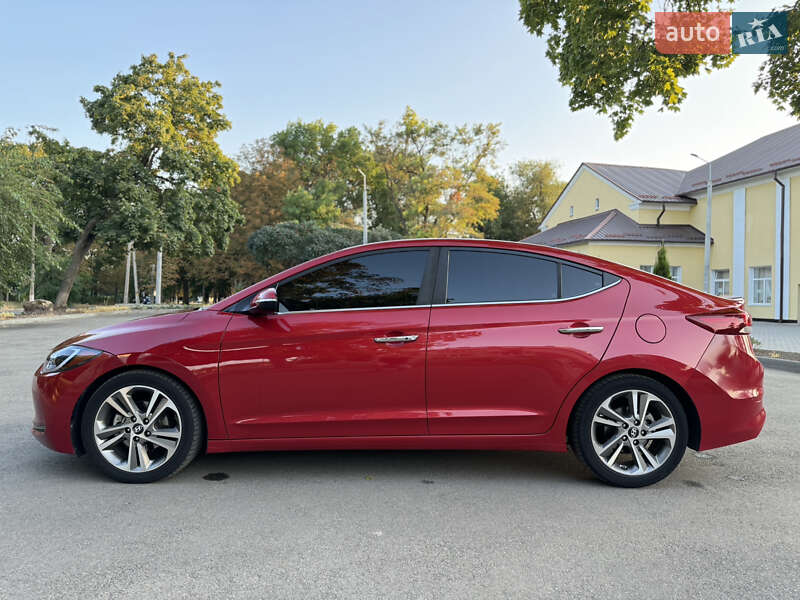 Седан Hyundai Elantra 2016 в Днепре