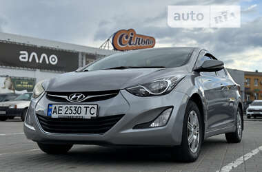 Седан Hyundai Elantra 2014 в Павлограді