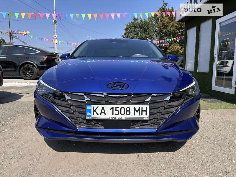 Седан Hyundai Elantra 2021 в Киеве