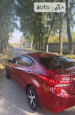 Седан Hyundai Elantra 2012 в Коростене