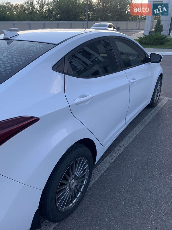 Седан Hyundai Elantra 2015 в Харькове фото 7 Седан Hyundai Elantra 2015 в Харькове