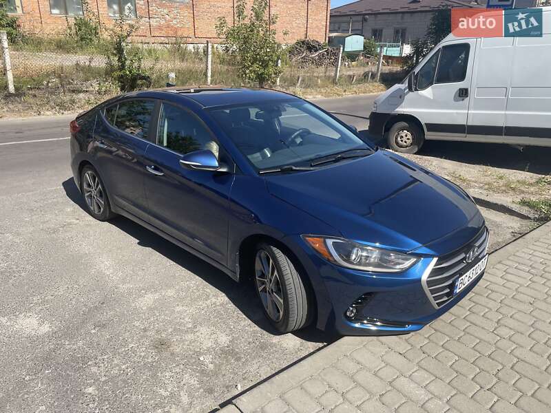 Седан Hyundai Elantra 2016 в Львове