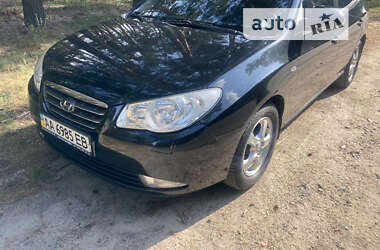 Седан Hyundai Elantra 2007 в Киеве