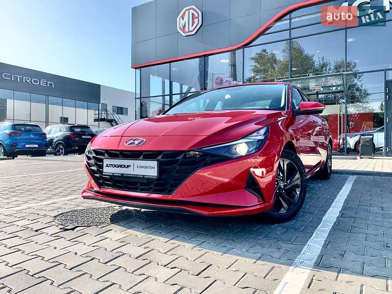 Hyundai Elantra 2021