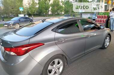 Седан Hyundai Elantra 2011 в 