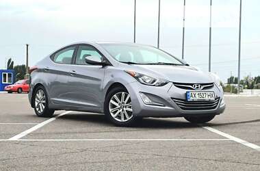 Седан Hyundai Elantra 2015 в Киеве