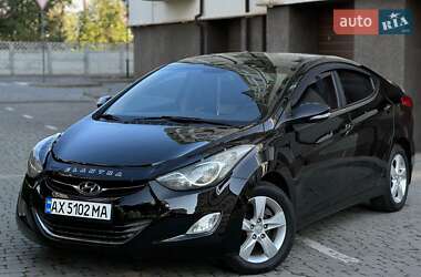 Седан Hyundai Elantra 2012 в 
