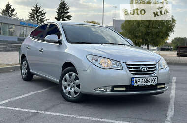 Седан Hyundai Elantra 2010 в Запорожье