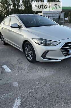 Седан Hyundai Elantra 2016 в Запорожье