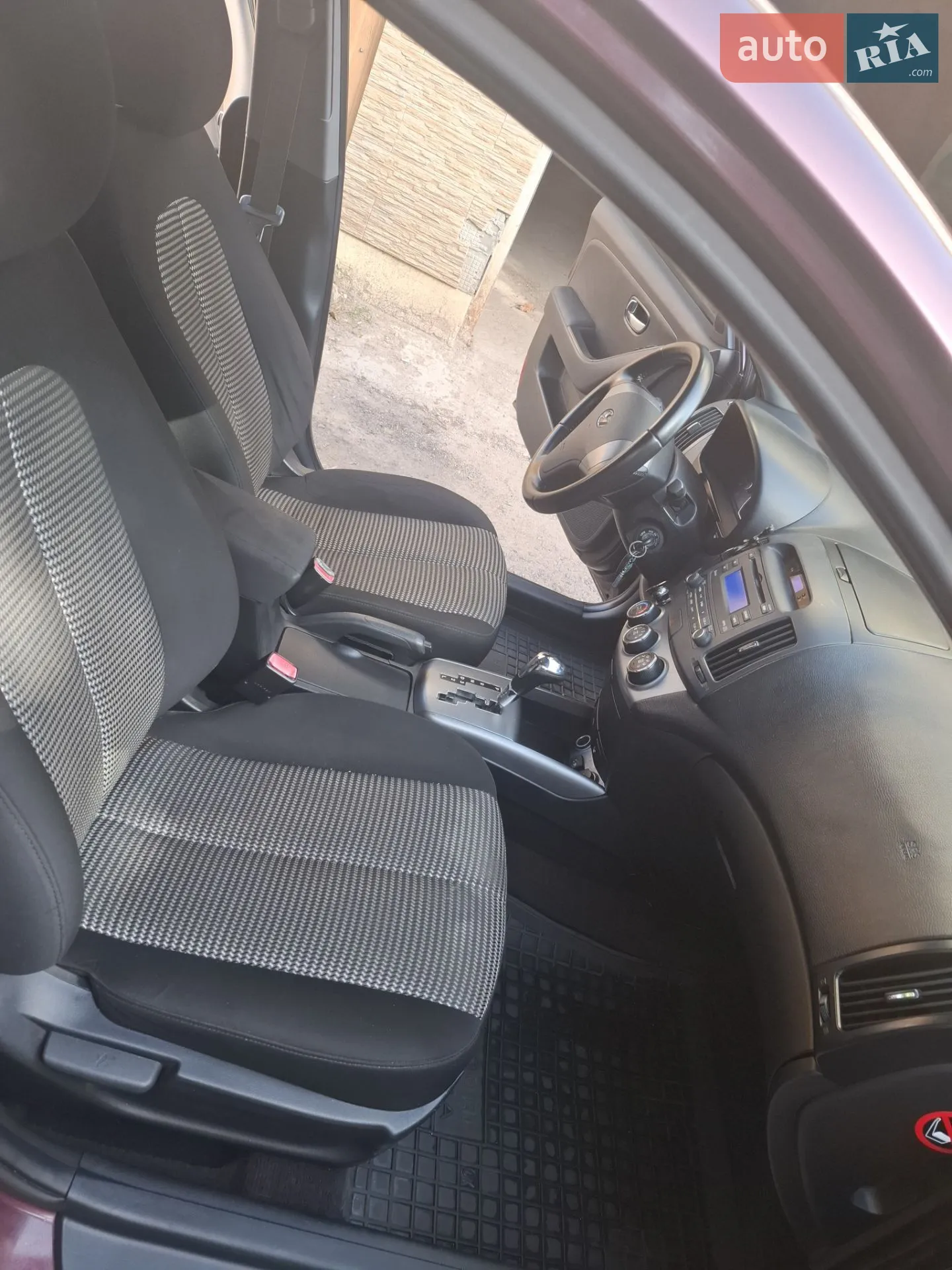 2010 Hyundai Elantra - мініатюра 8