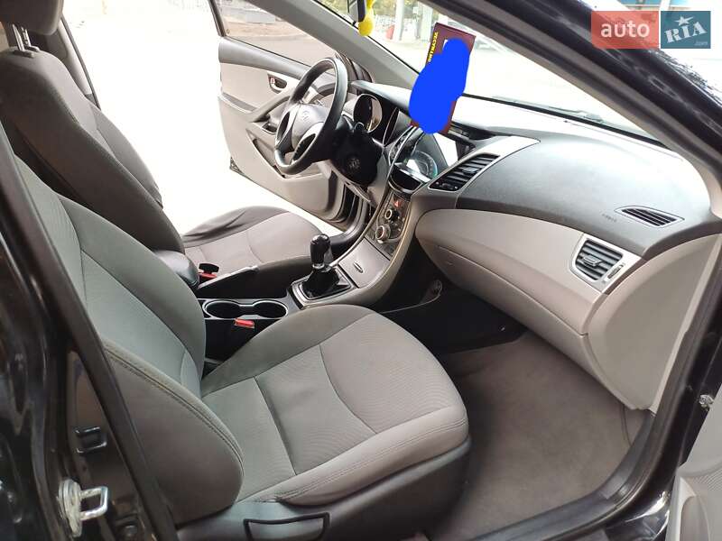 Седан Hyundai Elantra 2015 в Одессе