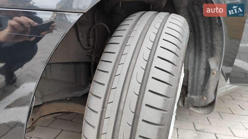 Седан Hyundai Elantra 2008 в Киеве
