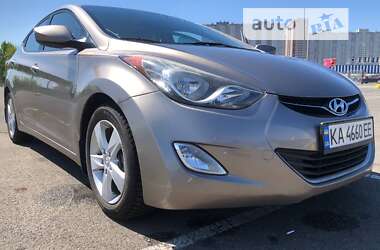 Седан Hyundai Elantra 2013 в Києві