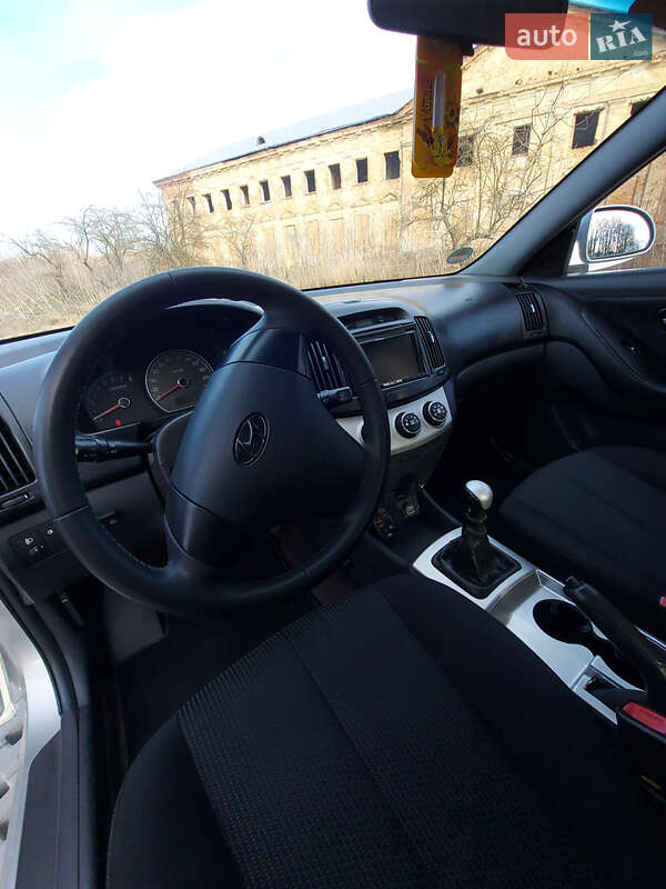 Седан Hyundai Elantra 2007 в Тульчине
