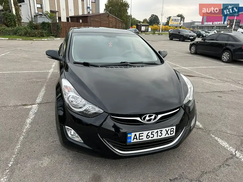 Hyundai Elantra 2012