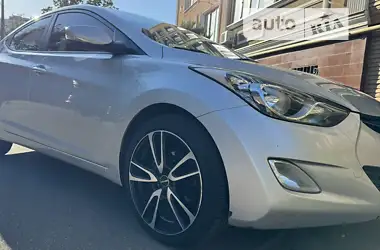 Hyundai Elantra 2011