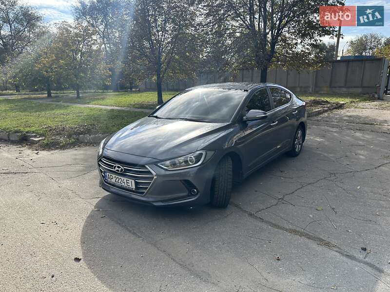 Hyundai Elantra 2018