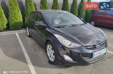 Седан Hyundai Elantra 2012 в Софіївській Борщагівці