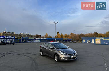 Седан Hyundai Elantra 2013 в Києві