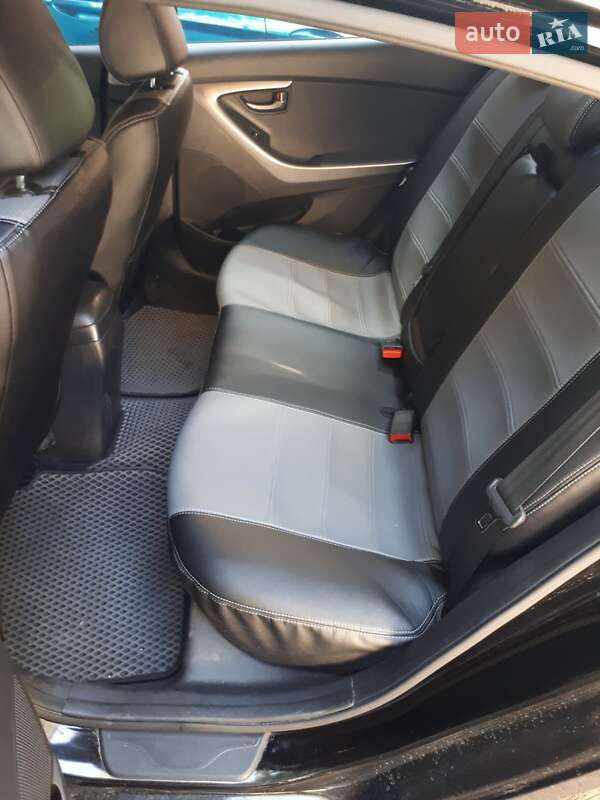 Седан Hyundai Elantra 2013 в Житомире