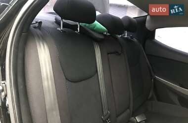 Седан Hyundai Elantra 2012 в 