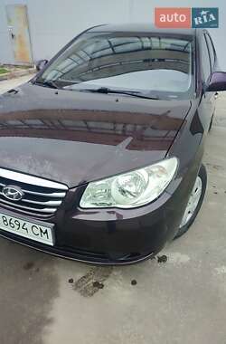 Седан Hyundai Elantra 2010 в 