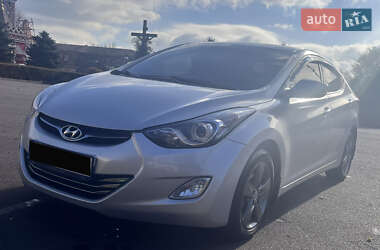 Седан Hyundai Elantra 2013 в Каменском