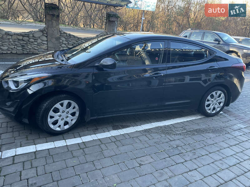 Седан Hyundai Elantra 2014 в Луцке