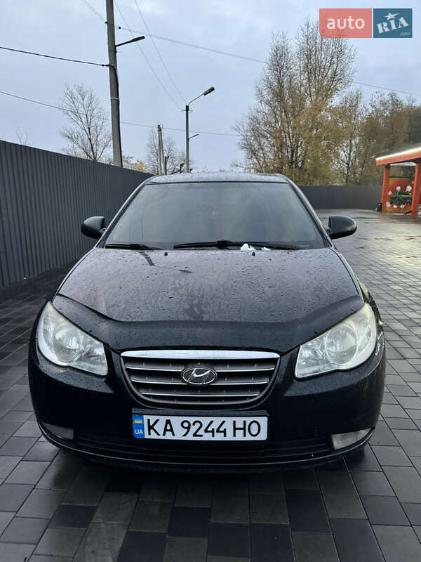 Седан Hyundai Elantra 2008 в Павлограді