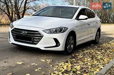 Седан Hyundai Elantra 2018 в Києві