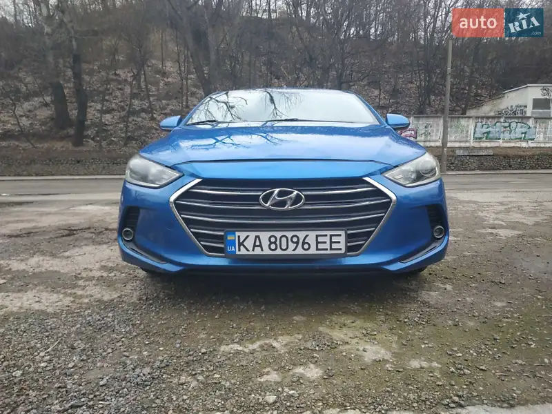 Седан Hyundai Elantra 2016 в 