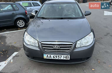 Седан Hyundai Elantra 2008 в Киеве