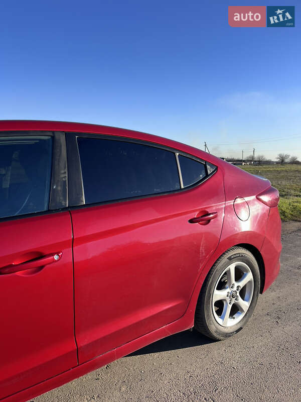 Седан Hyundai Elantra 2017 в Ізмаїлі