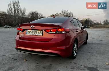 Седан Hyundai Elantra 2016 в Носовке