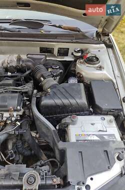 Седан Hyundai Elantra 2004 в 