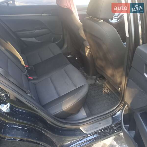 Седан Hyundai Elantra 2017 в Калуші фото 18 Седан Hyundai Elantra 2017 в Калуші