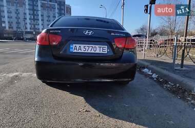 Седан Hyundai Elantra 2008 в Києві