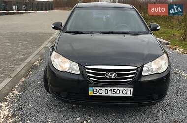 Седан Hyundai Elantra 2010 в Львове