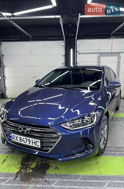 Седан Hyundai Elantra 2018 в 