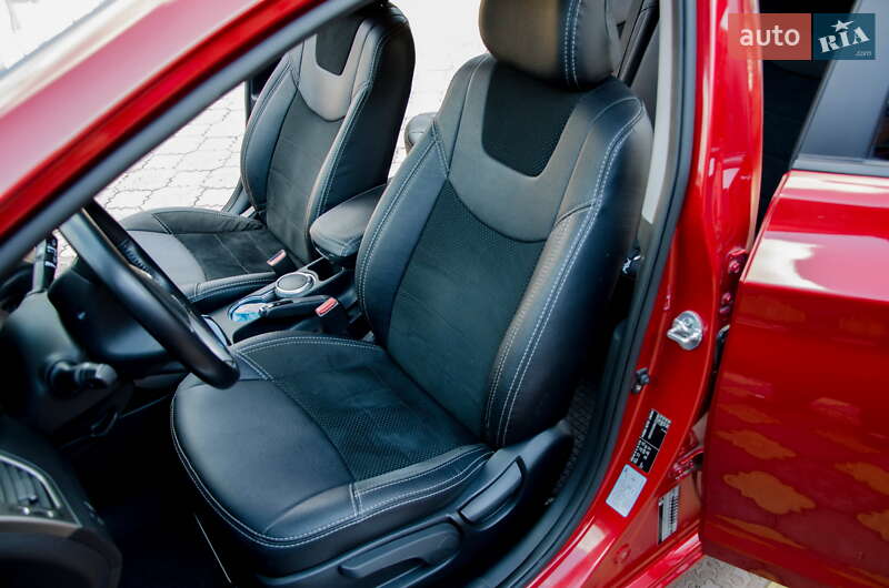 Седан Hyundai Elantra 2013 в Кривом Роге