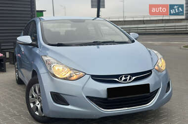 Седан Hyundai Elantra 2012 в Києві