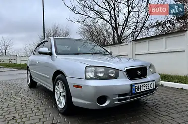 Hyundai Elantra 2001