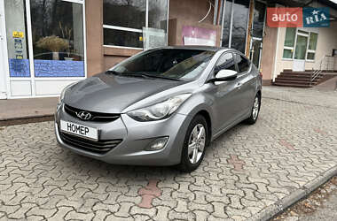 Седан Hyundai Elantra 2012 в Черкасах