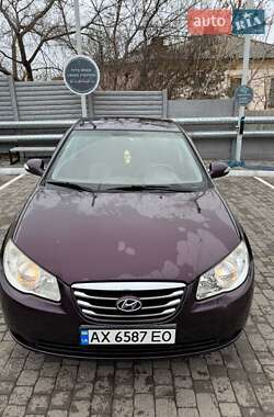 Седан Hyundai Elantra 2010 в Харкові