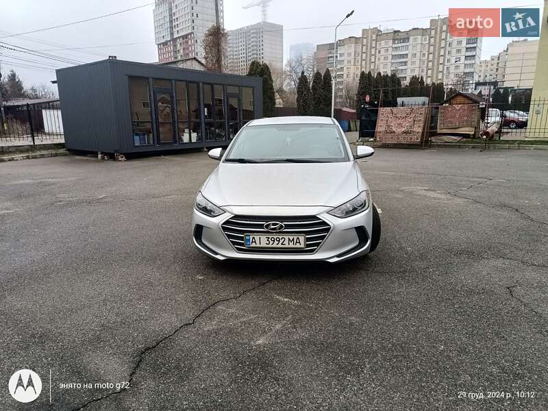 Седан Hyundai Elantra 2016 в Броварах