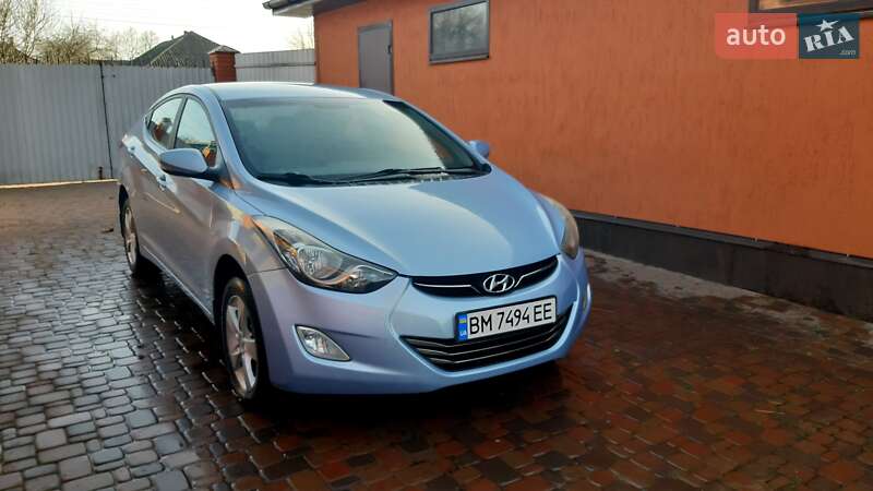 Hyundai Elantra 2012