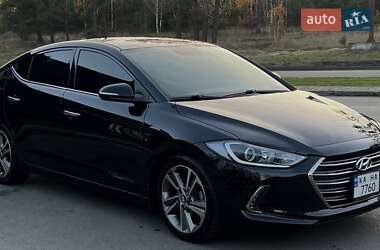 Седан Hyundai Elantra 2016 в Києві