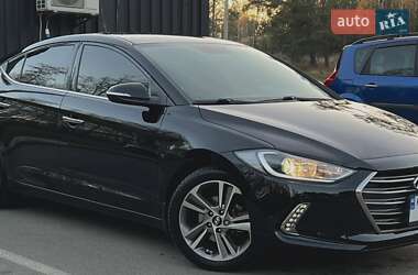 Седан Hyundai Elantra 2016 в Києві