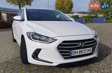 Седан Hyundai Elantra 2017 в Одесі