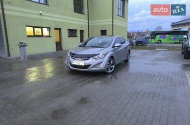 Седан Hyundai Elantra 2015 в Богородчанах